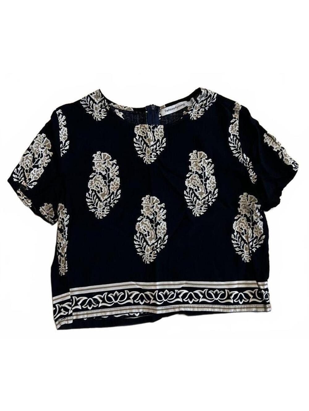 Fashions + Young navy print shorts